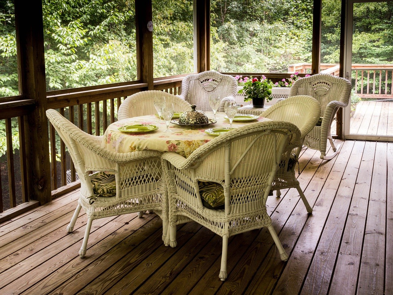 You Need to Add a Wrap Around Porch to Your Scottsdale Home